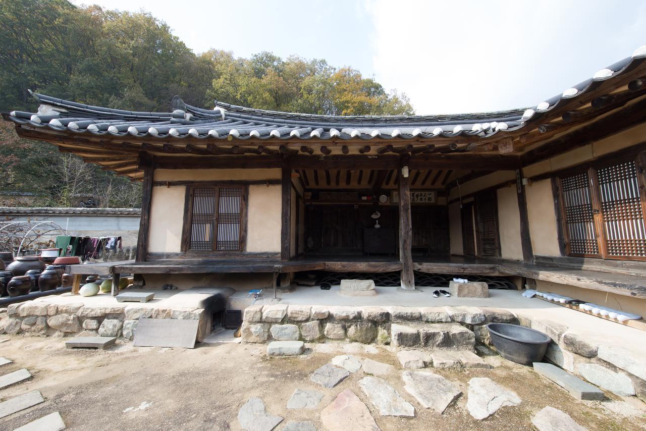Chalbanggong Jongtaek Hotel Cheongsong Exterior foto